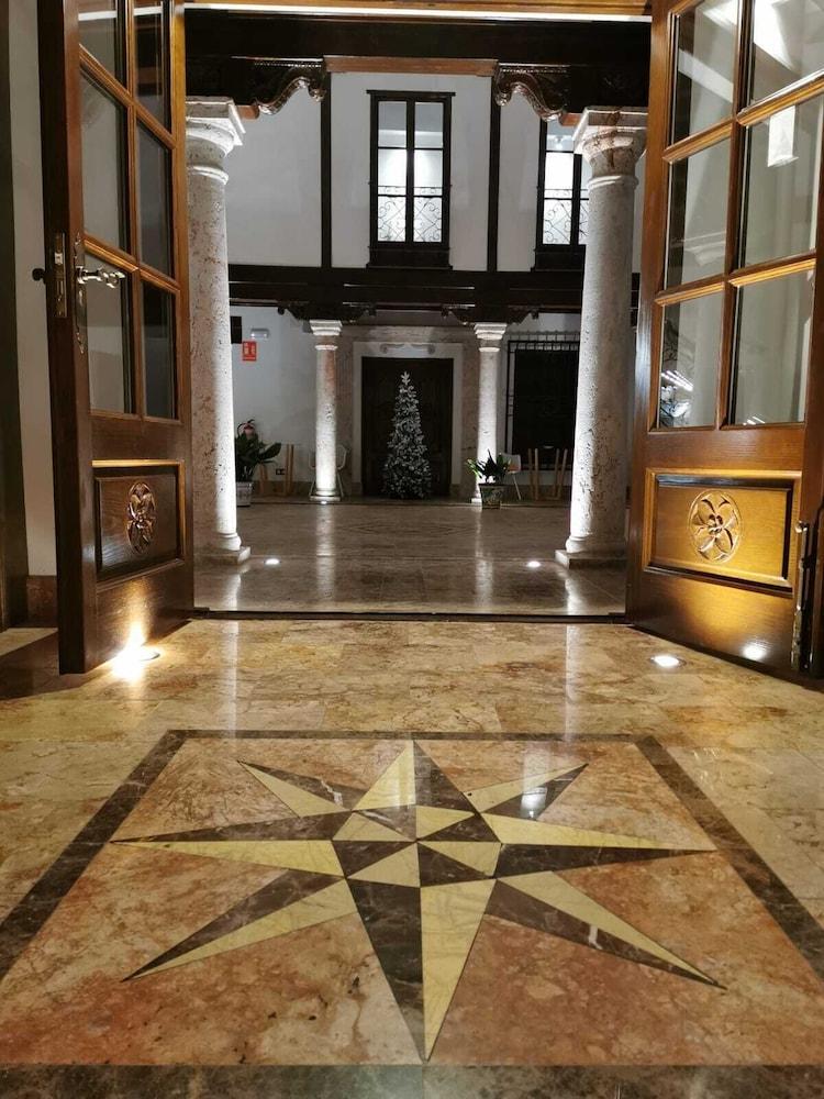 Hotel Qb Almagro Centro Buitenkant foto